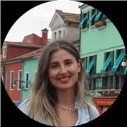 Profesora de piano imparte clases de Lenguaje Musical, Piano e Iniciación musical